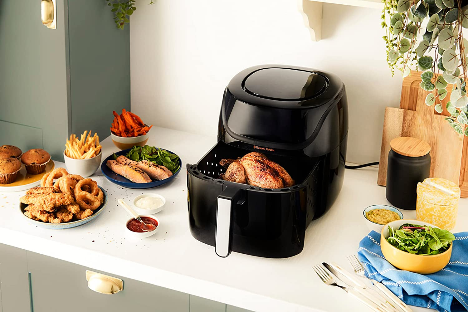 Russell Hobbs Heißluftfritteuse XXL 8L Rapid Airfryer [Kompaktes Gehäuse,7 Kochfunktionen,10 Programme] Satisfry (Spülmaschinenfest, Max 220°C, Fritteuse Ohne Oel, Grillen, Backen, Braten) 27170-56 Naty Shop