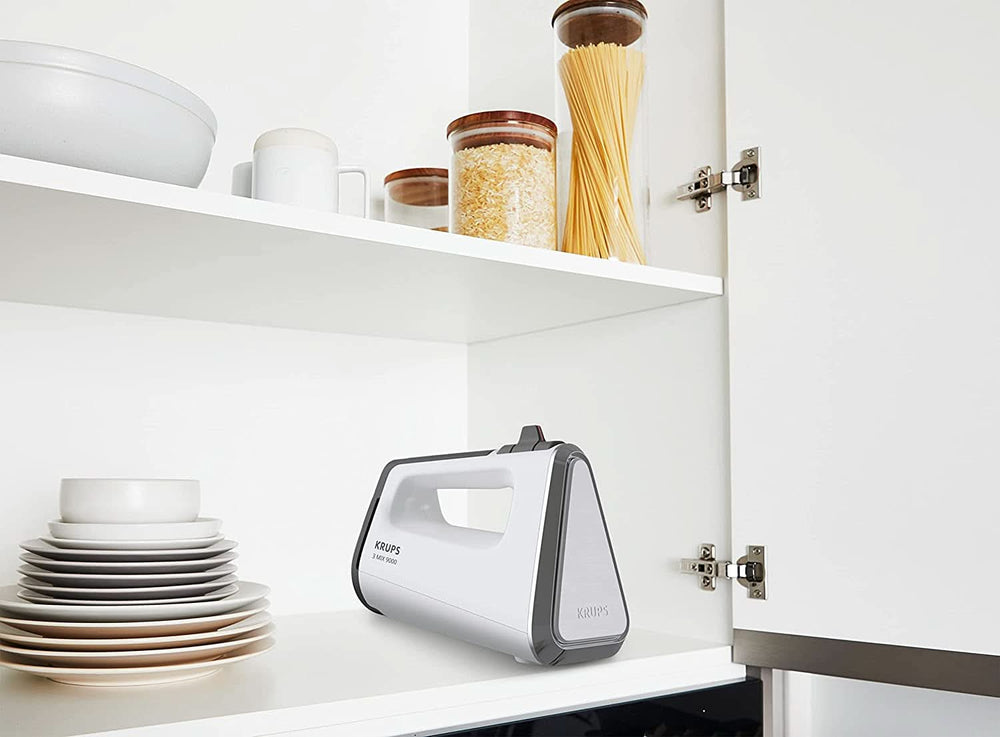 Krups GN9121 3 Mix 9000 Batidora de mano | 750 vatios | Geschwindigkeitsregler | Modo turbo | Auswurfffunktion | Empuñadura ergonómica Incl. Schneebesen, Knethaken, Pürierstab-Aufsatz, Messbecher | Tienda Weiß/Silber Naty