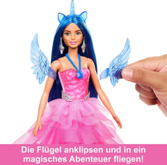 Barbie O Magie Ascunsă - Păpușă cu Unicorn, rochie roz cu detalii albastru safir, bentiță de unicorn, aripi și coadă detașabile din safir, pentru copii cu vârsta de 3 ani și peste, HRR16