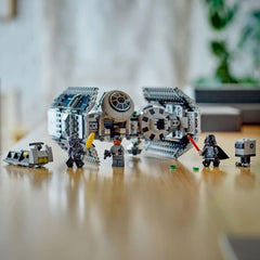 LEGO Star Wars Kit de modelo de bombardero TIE con minifiguras de Darth Vader con sable de luz y droide Gonk, juguete para construir Starfighter como regalo 75347 Juegos de construcción Besuche den LEGO-Store