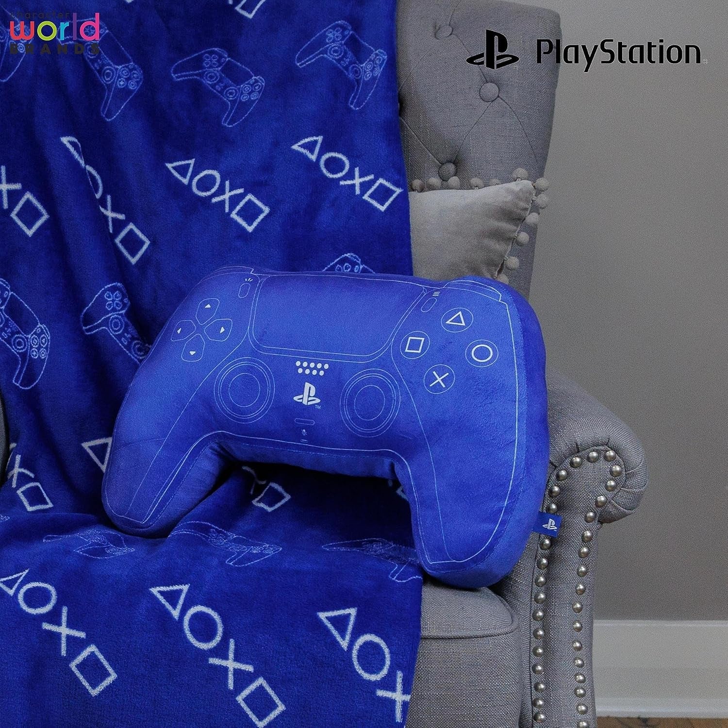 Character World: Pernă licențiată oficial în formă de controler Playstation, design de set de mână, pernă de pluș umplută | Perfect pentru dormitor sau decor de jocuri, albastru Perne standard Naty Shop