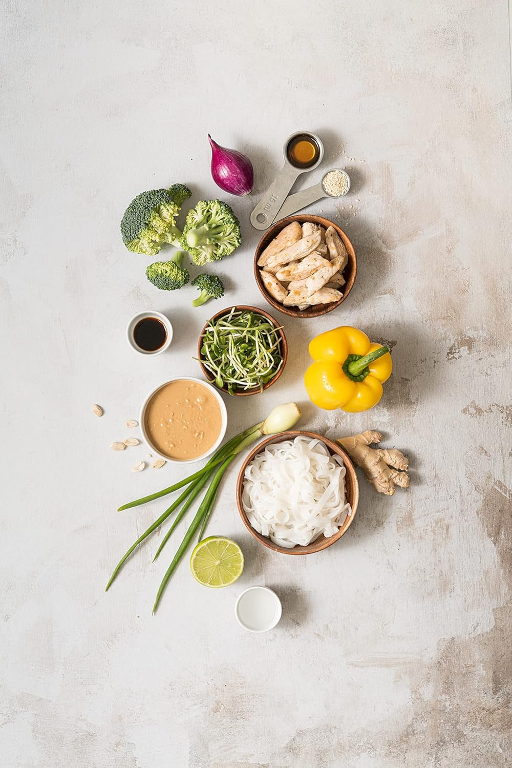 Fideos Shirataki COMIDA DIETÉTICA Fideos Konjac bajos en carbohidratos y bajos en calorías Comida vegana Sin grasa Sin soja Sin gluten Fideos dietéticos solubles en agua Bajos en calorías 200 Gramos