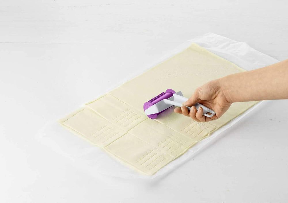 Betty Bossi Jalousie Stars Roller – Teigschneider zur Herstellung individuelle Sternenjalousien mit Wow-Effekt