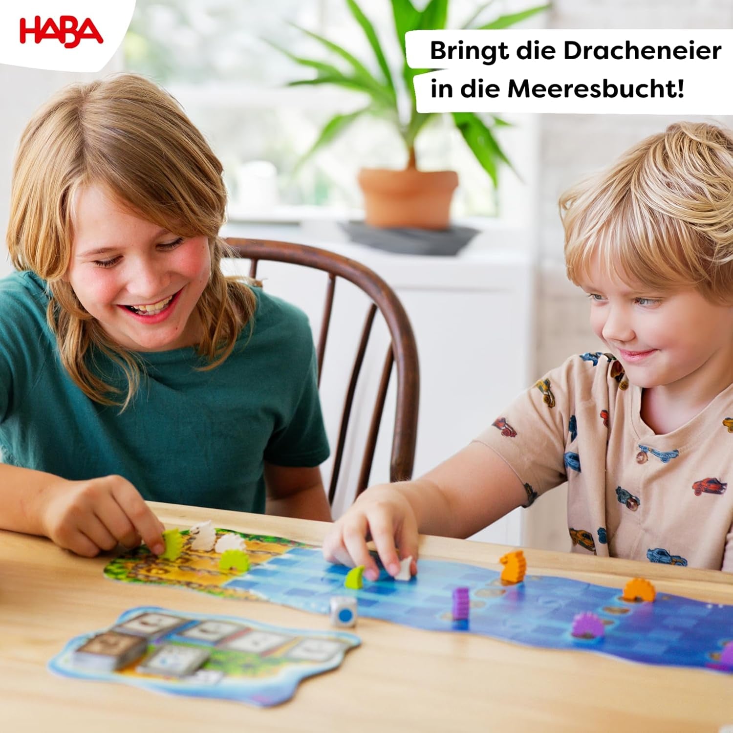HABA Water Dragons - Juego de dados y estrategia para niños a partir de 5 años - Emocionante juego de mesa con dragones y figuras de madera - Juego familiar para 2-4 jugadores - 1307133001