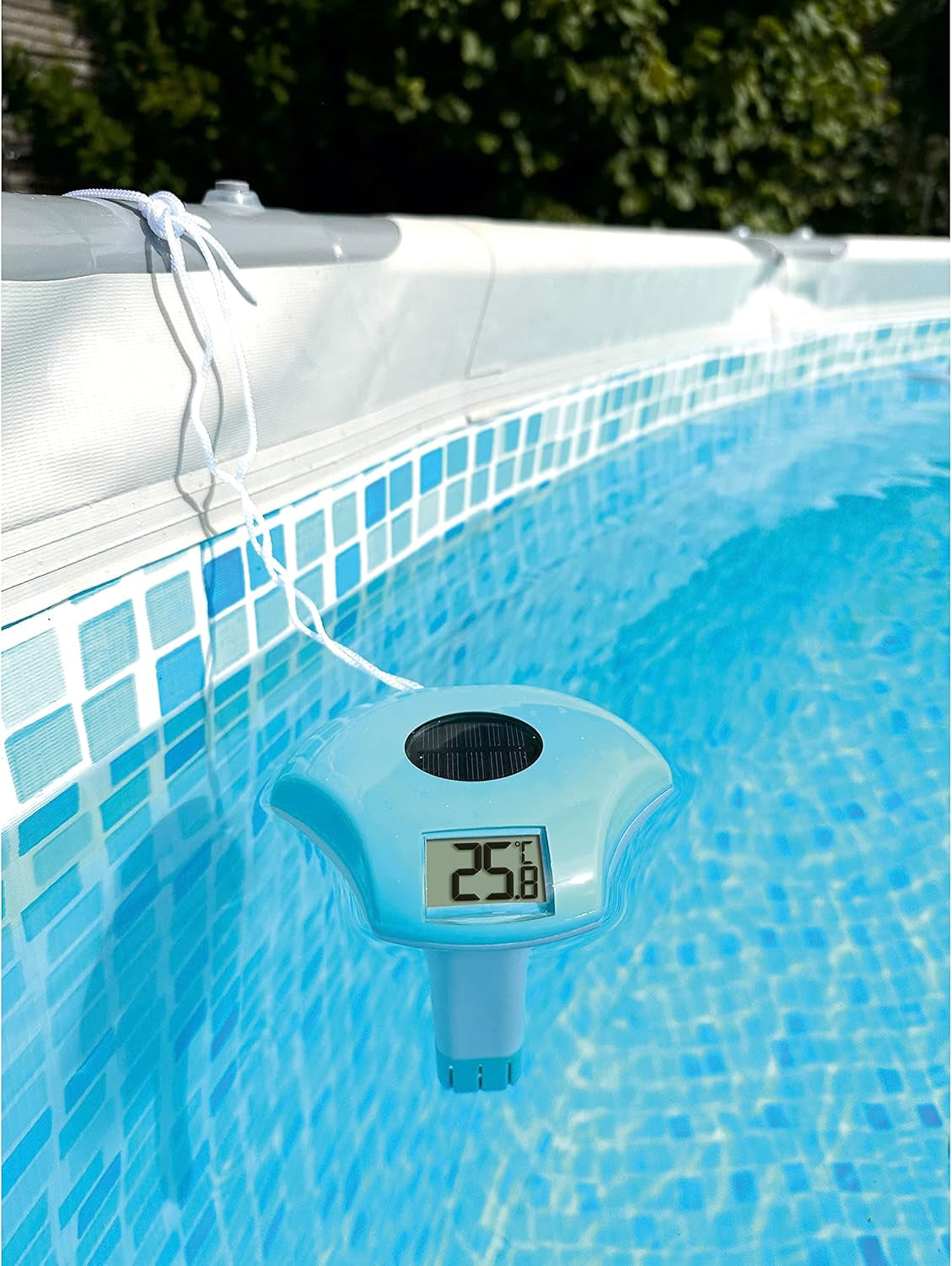 TFA Dostmann 30.2033.20 TFA Dostmann 30.2033.20 Termómetro solar digital para piscinas, cable de 1m, resistente al agua IPX8, batería no incluida, rango de medición -20 a +50°C, preciso, ideal para piscinas, estanques, piscinas, blanco/turquesa
