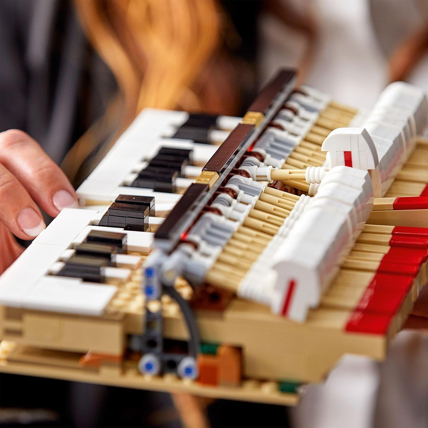 Ala de conciertos LEGO Ideas (21323); Bauset; Ihr eigener Konzertflügel; peajes Modellbauprojekt estimado Pianisten, Musiker, Musikliebhaber oder Bastler (3.662 Teile)