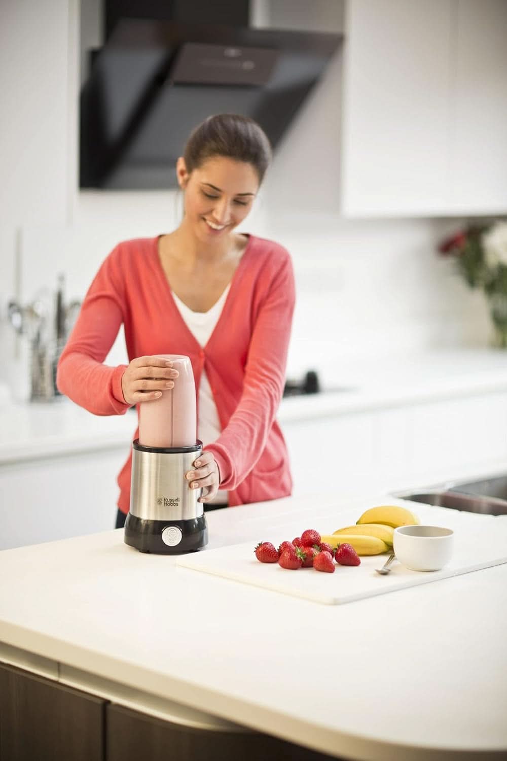 Batidora Russell Hobbs [Multifunción - Batidora de pie] Nutriboost (Inkl. 5 Bpa-Freie Und Spülmaschinengeeignete Behälter + Deckel, 22.000 U/Min, 0,9 Ps-Motor) Elektrischer, Smoothie-Maker 23180-56 Kitchen Naty Shop
