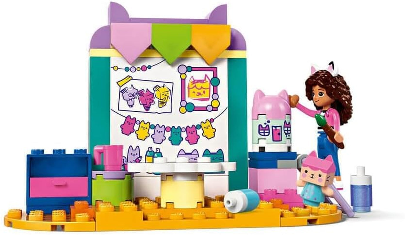 LEGO 4+ Casa de muñecas de Gabby: Diversión artesanal con caja para bebé, juego de rol, juego de manualidades y artes creativas para niñas y niños de 4 años, casa de juguete modelo 10795 Juegos de construcción Beuche den LEGO-Store