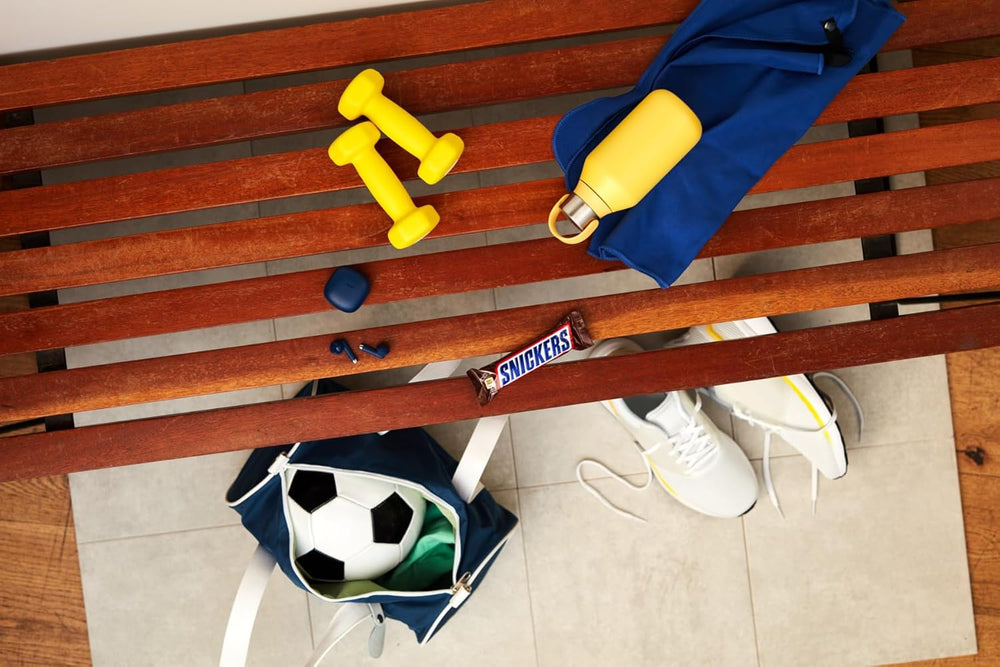 Un paquete grande de chocolate que contiene 32 tabletas de chocolate de 50 g cada una.