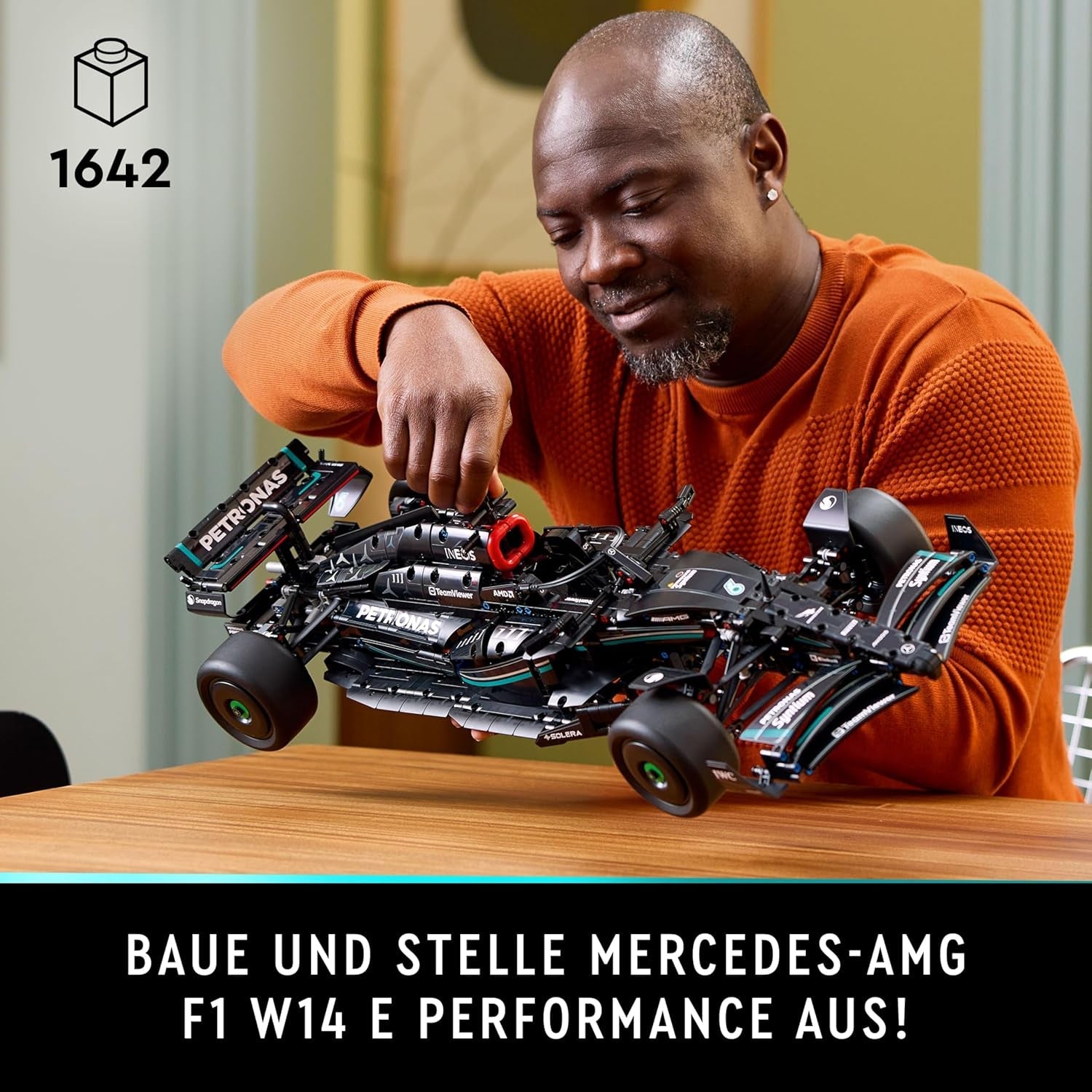 LEGO Technic Mercedes-AMG F1 W14 E Performance Set für Erwachsene, Maßstabsgetreuer Rennwagen Modellbausatz, Sammlerstücke für Zuhause oder Büro, Formel 1 Geschenke für Männer, Frauen 42171