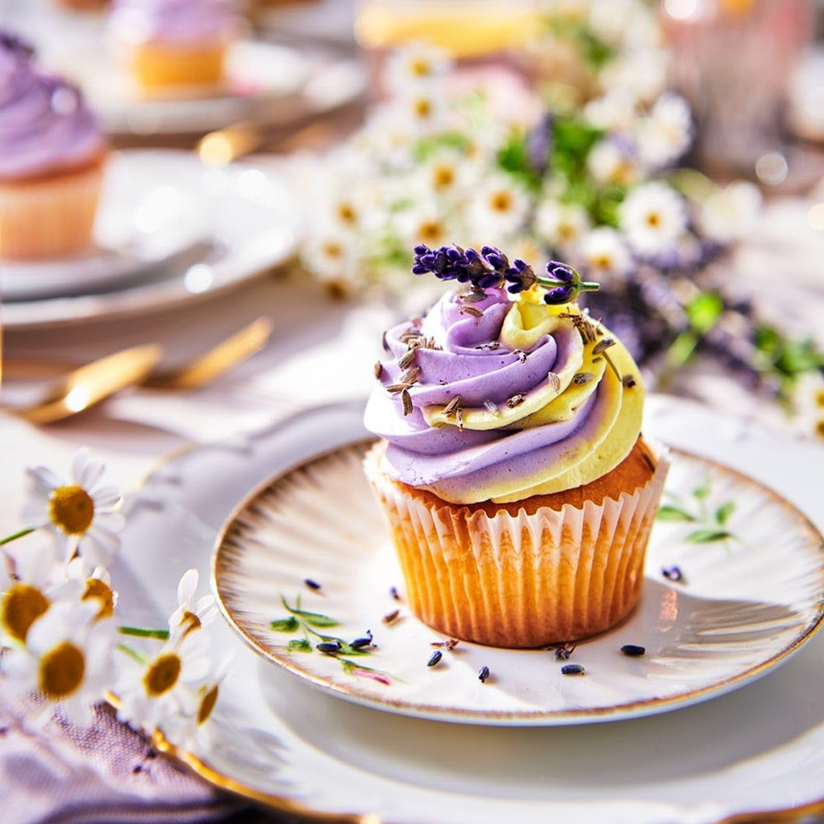 Funcakes Mix Für Enchanted Cream®: Einfach Zu Berübenende, Sehr Leichte Und Flauschige Schneeweiße Creme, Perfekt Zum Füllen Und Abdecken Von Kuchen Oder Als Belag Für Cupcakes, Halal., 900 G Mezcla para hornear y cocinar Naty Shop