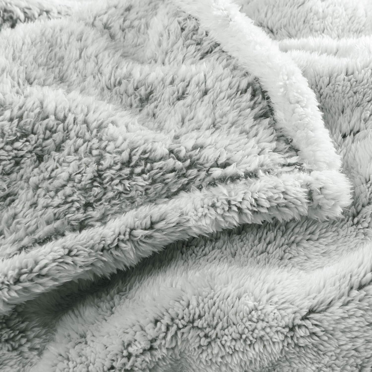 Aqua-Textil Manta de peluche mullida 150 x 200 cm Gris blanco Melange Felpa Manta para la televisión Colcha Sherpa Fleece Oeko-Tex Ottawa Camas y mantas Besuche den aqua-textil-Store