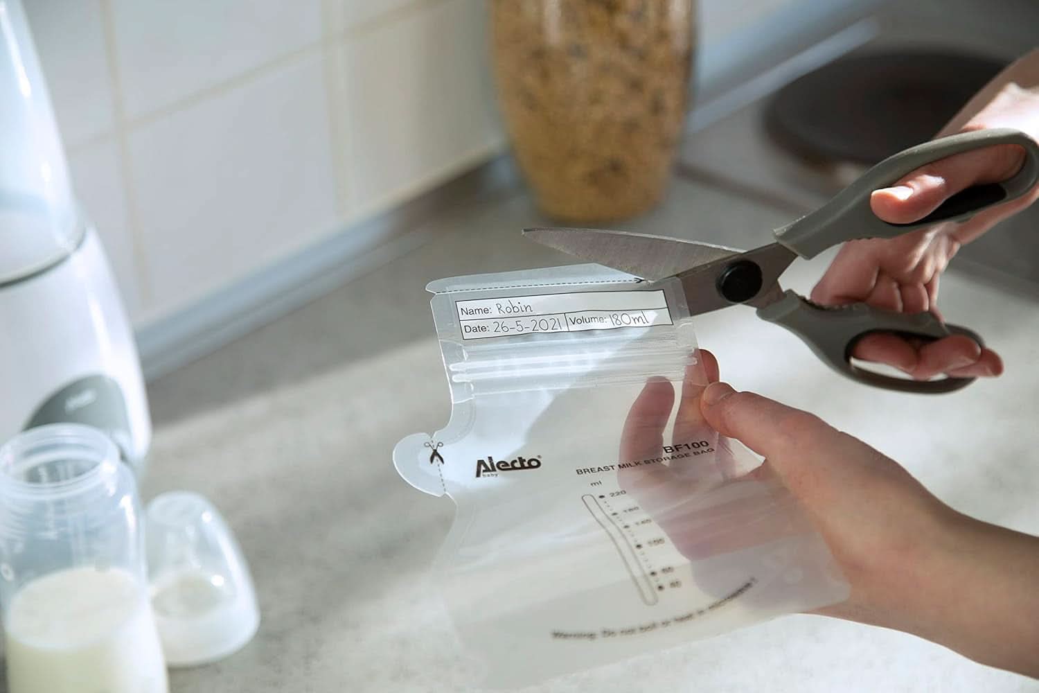 BF100 Bolsa de almacenamiento para leche materna - Bolsa para leche materna - capacidad 220 Ml - 100 piezas - Transparente Alimentación y Accesorios Lactancia Bebe Naty Shop