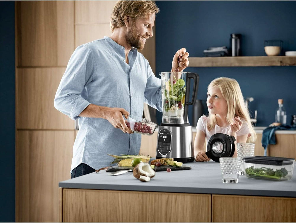 WMF Kult Pro Hochleistungs-batidora de pie 1.600 Watt, 36.000 U/Min, mezclador 1,8L, 6 programas automáticos, función para batidos, trituración de hielo y intervalos Madre e hijo Naty Shop