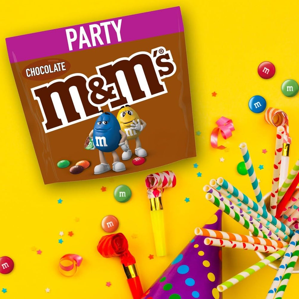 Chocolate M&M's Paquete grande, Lentejas de chocolate crujientes con glaseado de azúcar de colores, Mezcla para fiestas, 1 x 800 g, Caramelo con temática de fútbol americano