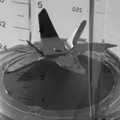 Nutribullet Full Size Blender, Elektrischer Mixer, Multifunktionaler Stabmixer, Professioneller Mixer, 1000 Watt Leistung, 1,6L Becher, Grau, NBF450DG Bucatarie Naty Shop