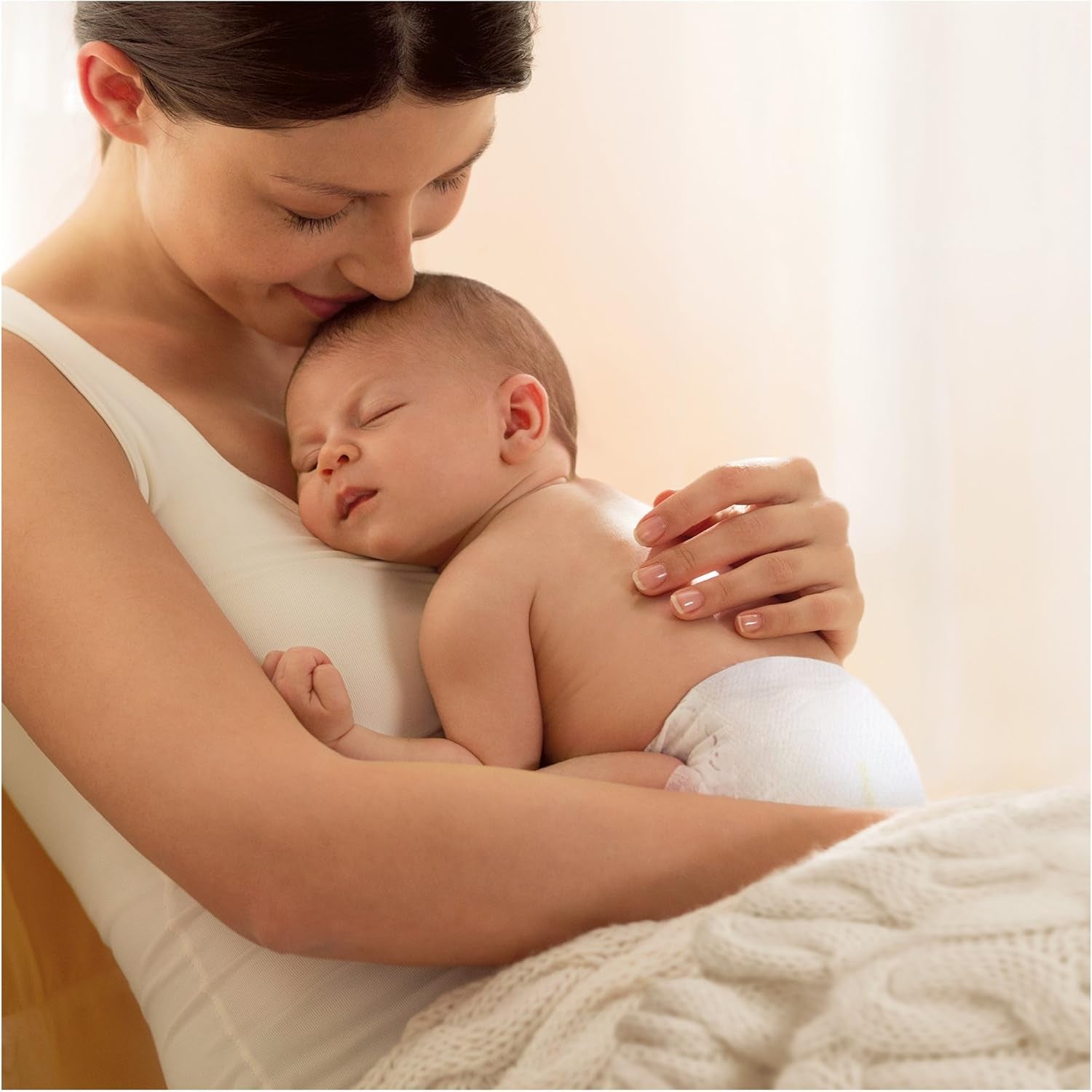 Pampers Pañales Premium Protection para recién nacidos, paquete Jumbo, talla 1, 72 piezas