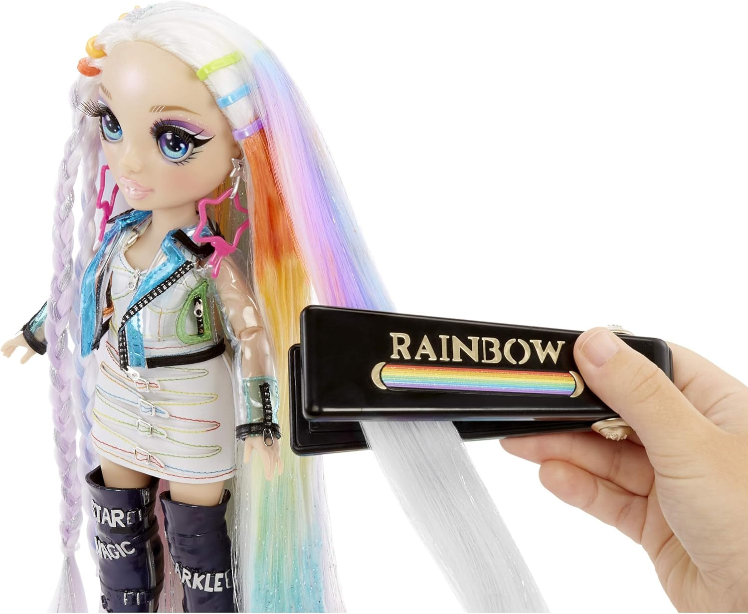 Rainbow High Hair Studio - Set de joacă cu păpușa exclusivă Amaya Raine cu păr lung pentru coafat - include cretă lavabilă pentru păr, perie de păr, accesorii - Cadou pentru copii cu vârsta de 6 ani și peste