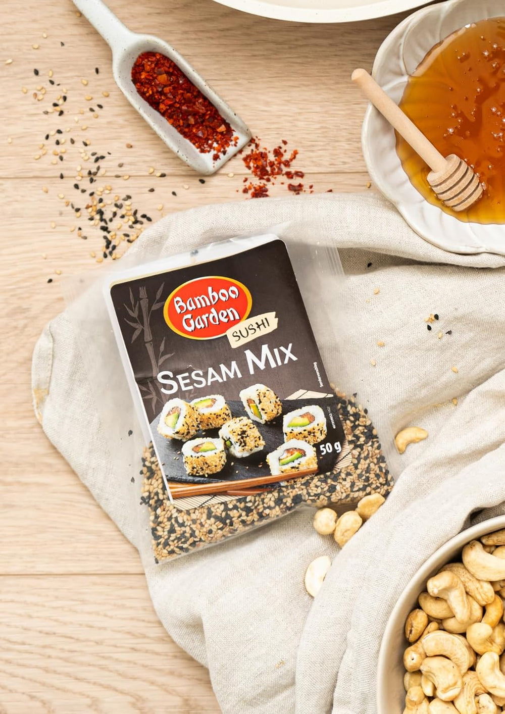 Bamboo Garden - Mezcla de Sésamo para Sushi, Ideal para la preparación de Sushi de todo tipo, también delicioso como Topping para varios platos, en Muesli o Gachas, 1 x 50 g
