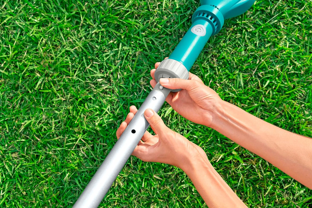 Limpiafondos a batería Bestway AquaTech 150 cm