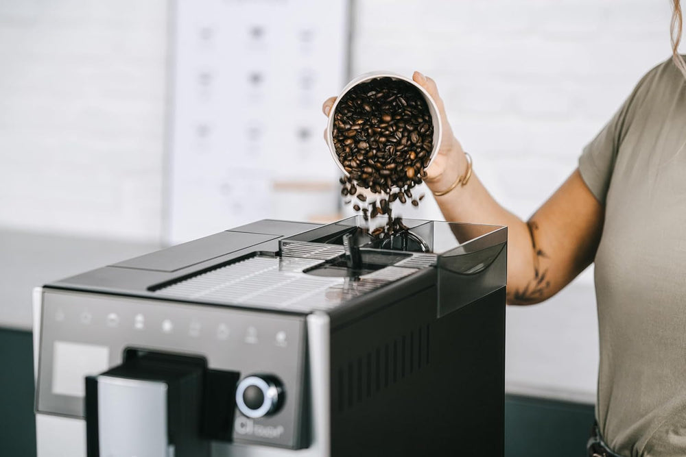Melitta CI Touch - Espressor complet automat cu sistem de lapte, espressor cu râșniță de cafea integrată și spumator de lapte, de exemplu pentru espresso sau cappuccino, argintiu