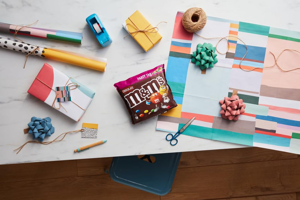 Chocolate M&M's Paquete grande, Lentejas de chocolate crujientes con glaseado de azúcar de colores, Mezcla para fiestas, 1 x 800 g, Caramelo con temática de fútbol americano