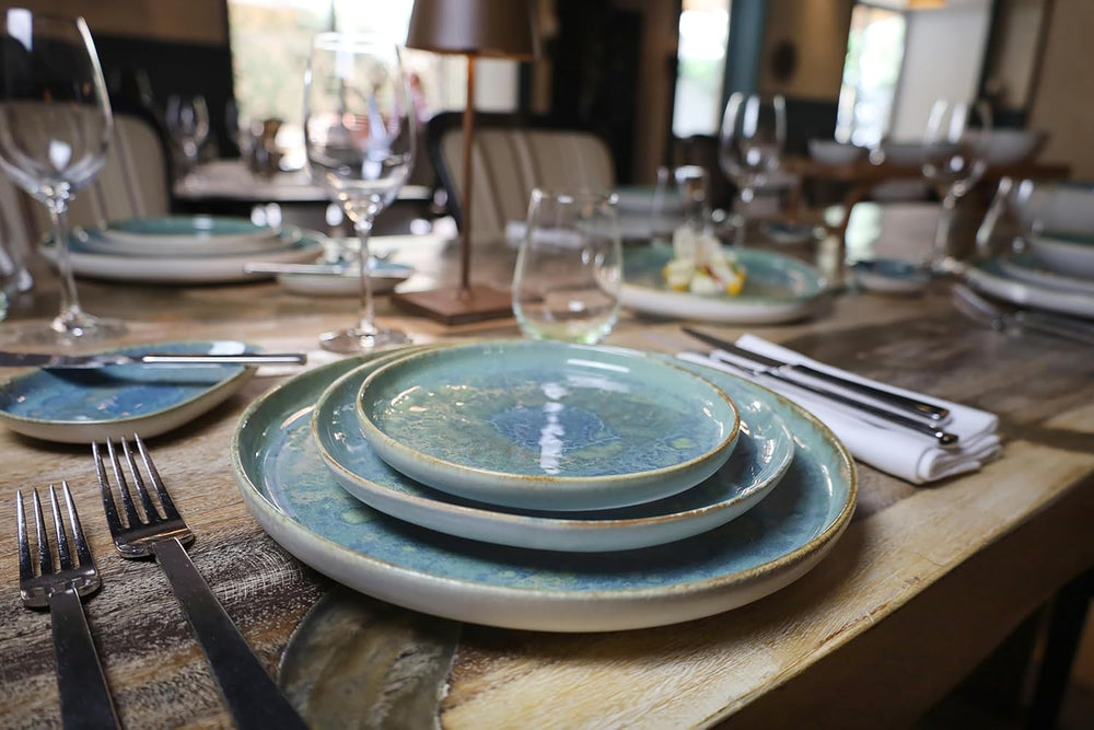 Creatable, 22447, seria Yuki, set de veselă pentru 2 persoane, set de farfurii din gresie, potrivit pentru mașina de spălat vase și cuptorul cu microunde, fabricat în Europa