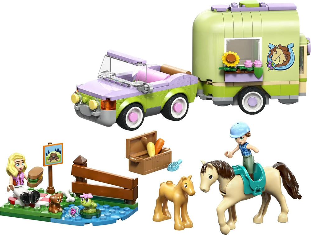LEGO Friends Pferd und Fohlen mit Pferdeanhänger - Pferde Spielset mit Pflegezubehör, 4 Tierfiguren, Auto & 2 Mini Puppen - Geschenkeidee zum Geburtstag für Mädchen ab 7 Jahren - 42695