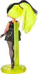 L.O.L. Surprise! OMG Remix Rock BHAD GIRL Modepuppe mit 15 Überraschungen - mit Schlagzeug, Outfit, Schuhen, Bürste, Puppenständer, Songtext-Magazin & Plattenspieler-Paket - Für Mädchen ab 4+ Jahren