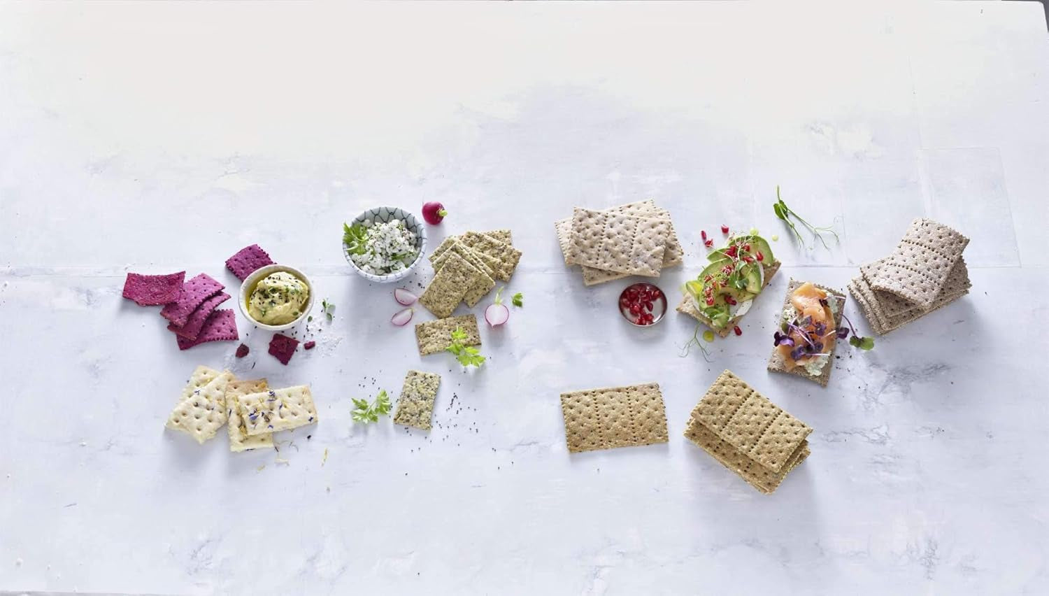 Betty Bossi Cracker Roller, el utensilio de cocina ideal para preparar Knäckebrot y Crackern für raffiniertes Fingerfood. Teigschneider mit tollen Rezeptideen.