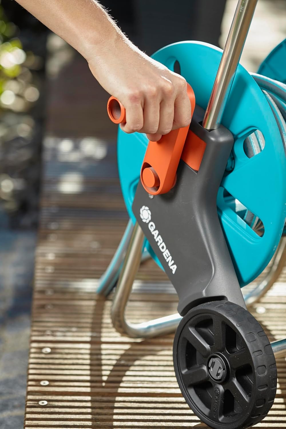 Set cărucior furtun Gardena CleverRoll S, suport furtun cu furtun, piese sistem, duză pulverizare (18502-20)