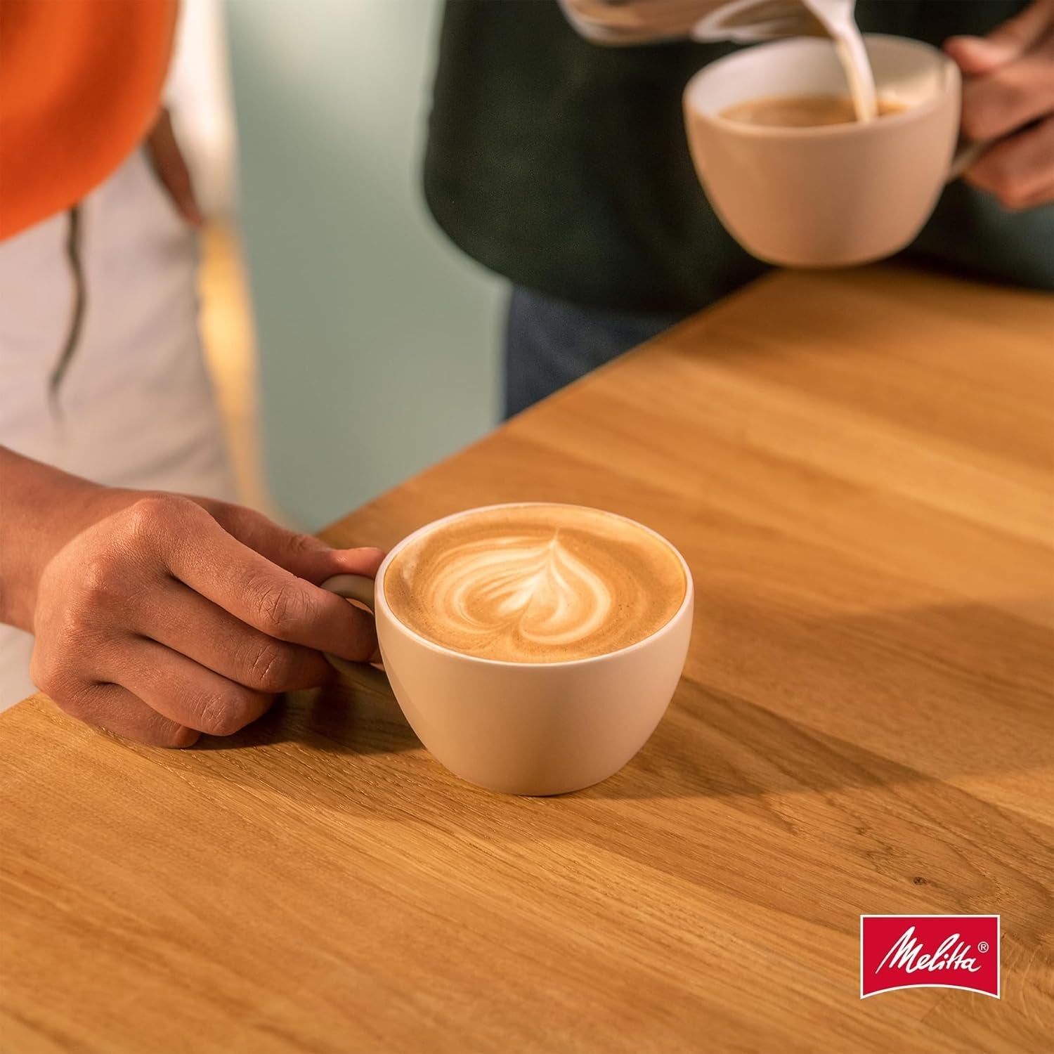 Melitta Barista Classic Crema, boabe de cafea întregi 1 kg, nemăcinate, boabe de cafea pentru espressoare automate, prăjire medie, intensitate 3 (pachet de 2)