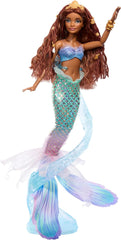 Mattel Disney Ariel Mica Sirenă - Păpușă Sirenă Deluxe cu Mărgele de Păr și Suport pentru Păpușă pentru Joacă Imaginativă și Expoziție, pentru Copii cu Vârsta de 3 Ani și Peste, HNF42
