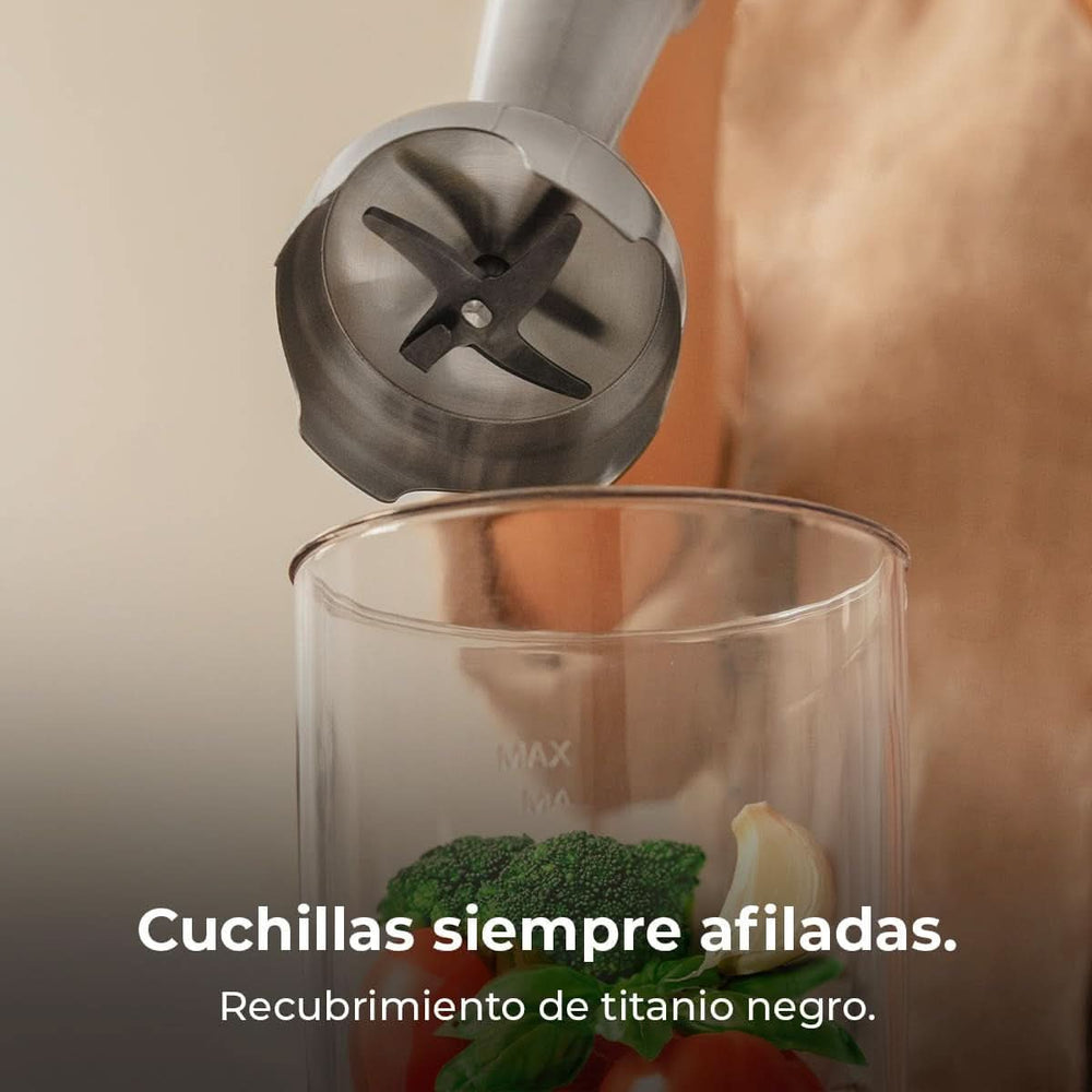 Cecotec Batidora de Mano Retro Power Retroamarillo 1200MAX. 1200W Maximale Leistung, 4-Klingen-Messer Mit Schwarzer Titanbeschichtung, 2 Geschwindigkeiten, 0.5L Becher, Vintage-Design Mother and Child Naty Shop