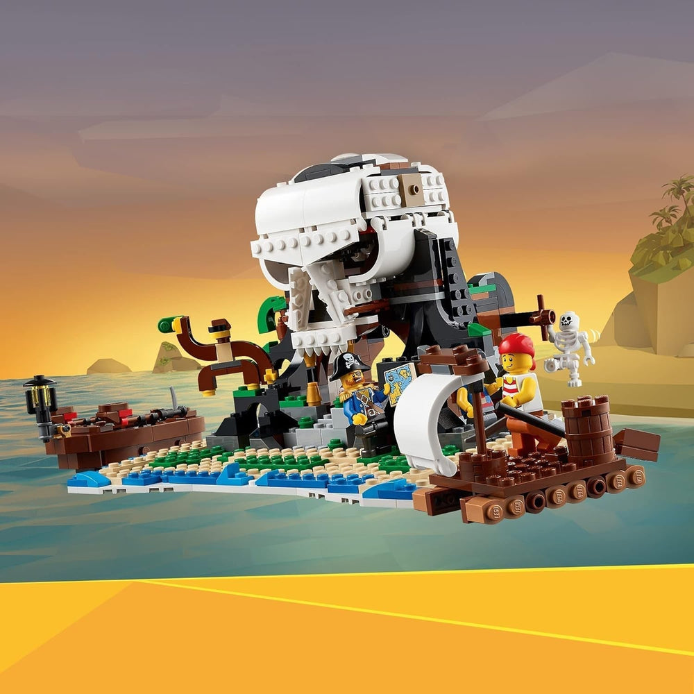 LEGO Creator Juego de Barco Pirata 3 en 1, Juguete con 3 Opciones de Construcción, Construye una Taberna Pirata o una Isla Pirata Calavera, Incluye 3 Minifiguras de Aventuras de Juego de Roles 31109 Juegos de Construcción Besuche den LEGO-Store