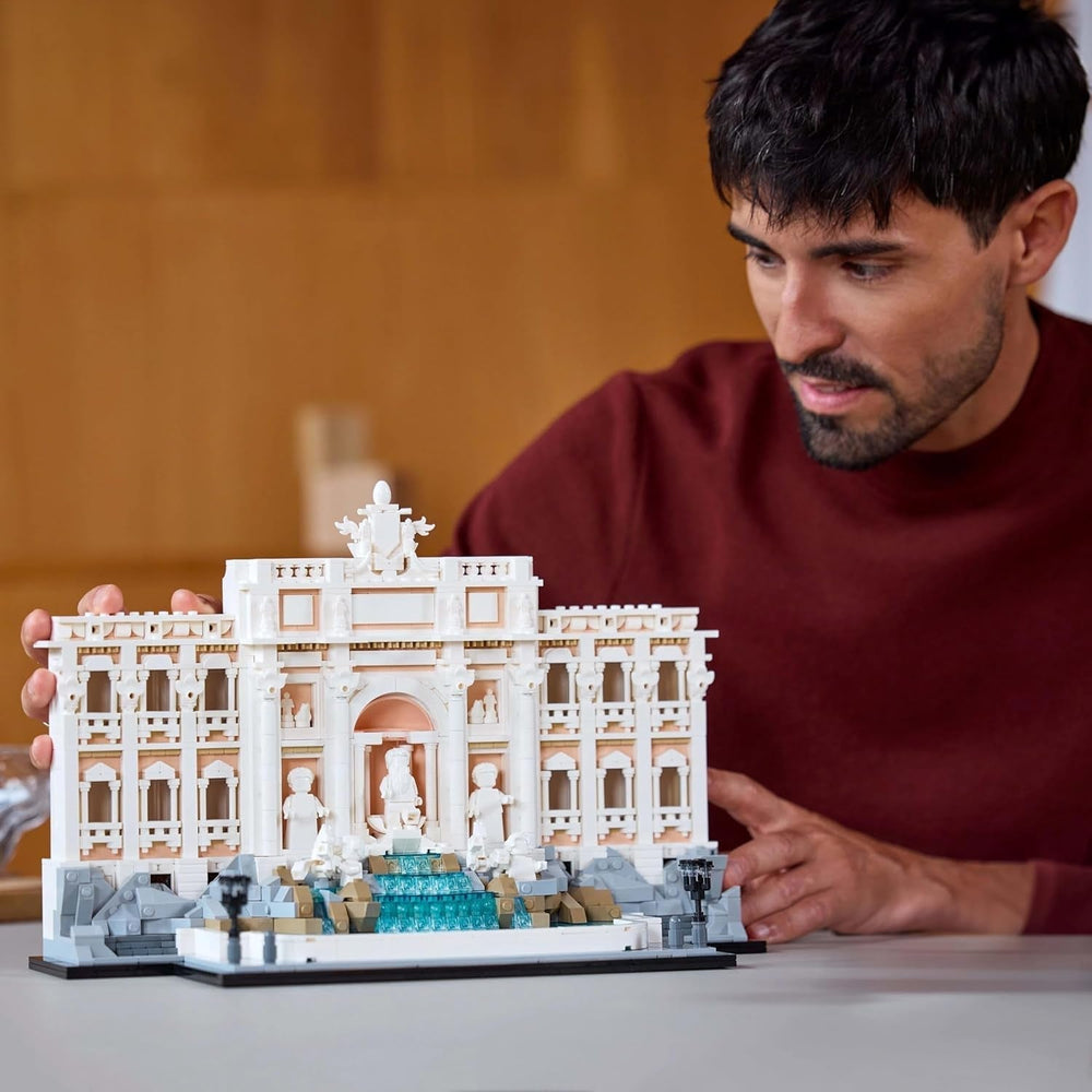 LEGO Architecture Fontana de Trevi - Maqueta de un lugar emblemático de Roma con esculturas de minifiguras - pieza de colección para oficina y salón - regalo para adultos y amantes de la arquitectura 21062 Juegos de construcción Besuche den LEGO-Store