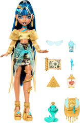 Muñeca Monster High Cleo De Nile con Blusa Dorada y Falda a Capas, Incluye Mascota Cobra Hissette y Accesorios como Mochila, Bocadillo y Rollo de Papel, HXH74 Muñecas Naty Shop